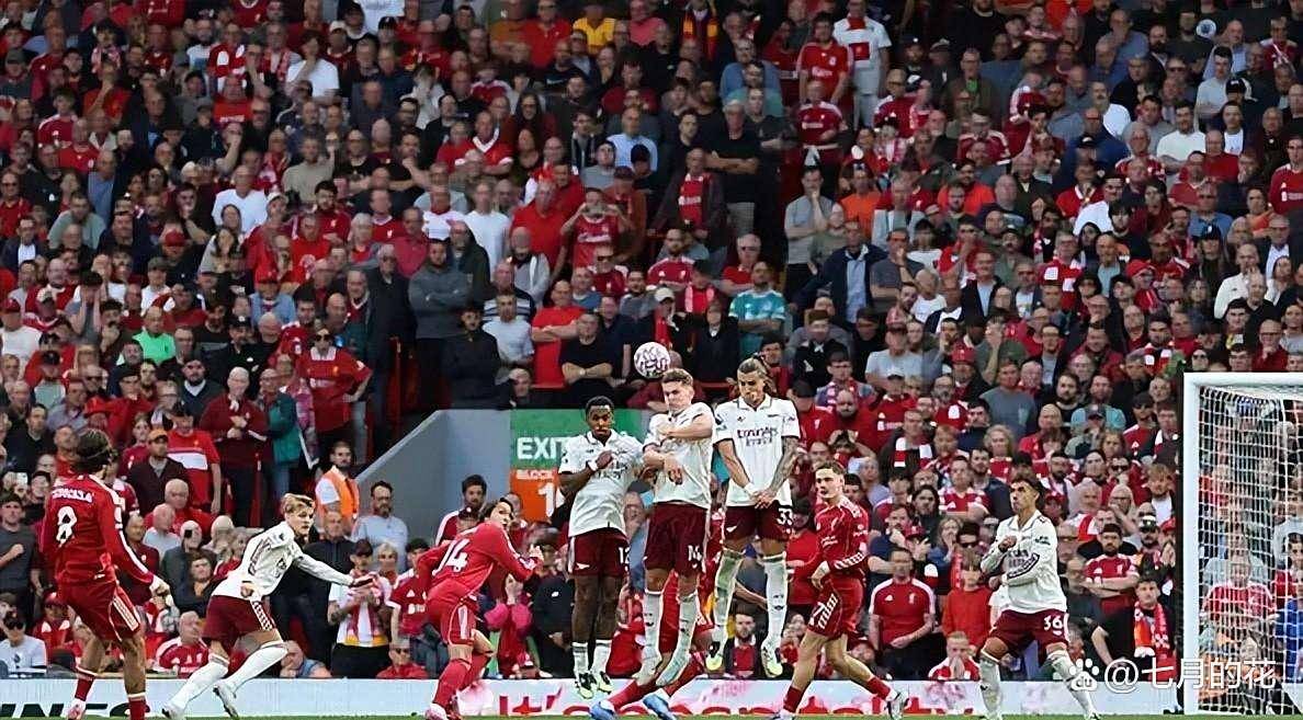 爱游戏娱乐-包含C罗官方宣布反败为胜新规，阿森纳引发争议！观众掌声雷动的词条-爱游戏娱乐