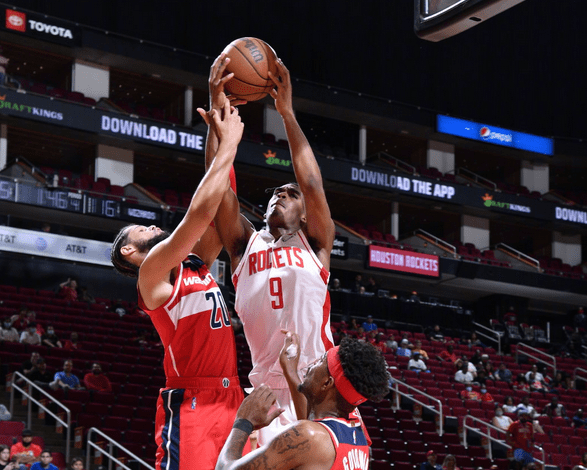 爱游戏-国际米兰训练开放日，今夜门线救险引欢呼，荷甲在即，团队化学反应显著-爱游戏